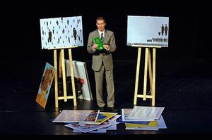 De Zwitserse kunstenaar Ursus Wehrli toont met zijn knip- en plakwerk aan hoe onmisbaar variatie en compositie zijn voor een kunstwerk. beeld kunstaufraeumen.ch