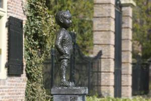 Op Christelijk Kindcentrum Octaaf in Assen worden thema’s georganiseerd rond de taal van Bartje. De kinderen vinden dat prachtig. beeld RD, Anton Dommerholt