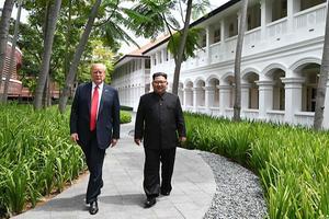 Trump en Kim tijdens een ontmoeting in juni 2018 in Singapore. beeld AFP