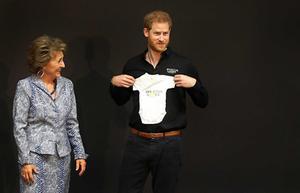 Prinses Margriet en de Britse prins Harry in Den Haag. beeld ANP