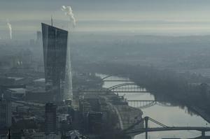ECB-kantoortoren in Frankfurt. beeld AFP, Boris Roessler