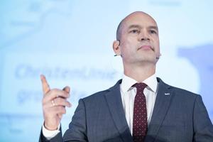 ChristenUnie-leider Gert-Jan Segers sprak donderdagavond op de eerste jubileumbijeenkomst van de thuiszorginstelling Agathos. beeld ANP, Jasper Juinen