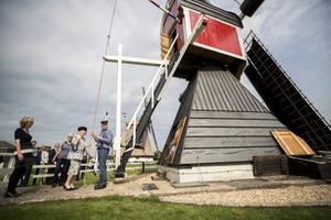 Prinses Beatrix opende in 2018 de Molen van de Polder Buitenweg in Oud-Zuilen. De kleinste molen van de provincie Utrecht was in 2016 verwoest door brand. beeld ANP, Jeroen Jumelet