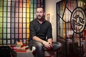 „Een van de pijlers van Tony’s Chocolonely is dat we gekopieerd willen worden”, zegt directeur Henk Jan Beltman. beeld Eran Oppenheimer