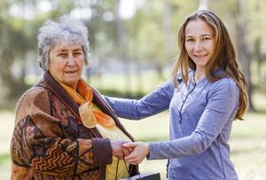 Als christenen mogen we óók voorop lopen in het steunen van mantelzorgers, in onze buurt maar zeker in de kerkelijke gemeente, want hulp vragen en aanvaarden gaat niet altijd vanzelf.  beeld iStock
