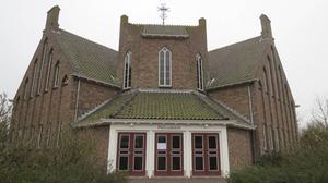 De Petruskerk in Serooskerke, op Walcheren. beeld Van Scheyen fotografie