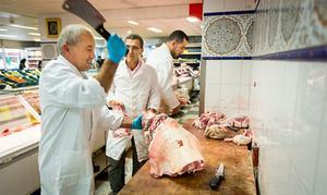 Vooral in de joodse en moslimgemeenschap bestaat bezwaar tegen een mogelijk verbod van de rituele slacht. beeld ANP