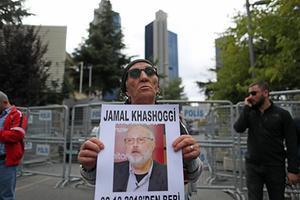Protest voor het Saudische consulaat in Istanboel. beeld EPA