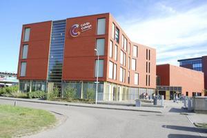 De Heere gaat door met Zijn werk, zowel in de kerk als in de scholen. Daarin ligt de verwachting voor de toekomst van Bijbelgetrouw onderwijs. Foto: Calvijn College in Goes. beeld Calvijn College
