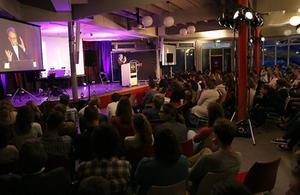 De interkerkelijke Stichting Jij daar! organiseerde eerder meerdere "poplezingen" waarin ex-dj Koos de Jong waarschuwde tegen de gevaren van popmuziek (archieffoto uit 2016). beeld VidiPhoto