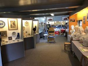 Het Burense Oranjemuseum is met ingang van het nieuwe seizoen ruimer opgezet. beeld RD