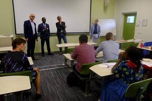 In Zwolle spraken woensdag prof. dr. A. L. Th. de Bruijne, dr. Moses Alagbe en dr. Stefan Paas op een symposium over de rol van de kerk in de samenleving. De bijeenkomst was het slot van een conferentie die was georganiseerd door Verre Naasten, de Theologische Universiteit Kampen en Hogeschool Viaa.  beeld RD