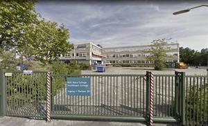 Het Hoofdvaart College in Hoofddorp gaf een docent een time-out, omdat hij de islamitische profeet Mohammed zou hebben beledigd. De man ontkent. beeld Google Street View