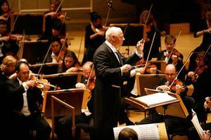 Bernard Haitink in 2007 voor het Chicago Symphony Orchestra. beeld Todd Rosenberg