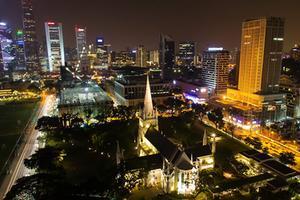 Een cultuur als de Singaporese, die hiërarchie en indirectheid hoog in het vaandel heeft staan, brengt voor een kerkenraadslid specifieke uitdagingen met zich mee. Foto: Singapore. beeld iStock