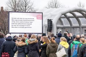 „In december was er in Den Haag een anti-abortusdemonstratie. Duizenden liepen mee. De media gaven geen aandacht aan dit achterhoedegevecht, enkele uitzonderingen daar gelaten.” beeld André Dorst