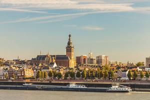 Het valt niet uit te sluiten dat er in de tweede eeuw ook in Nijmegen of Utrecht al christenen waren. Foto: Nijmegen met de Stevenskerk. beeld iStock