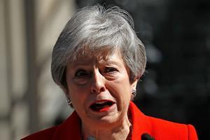 Premier May treedt af. beeld AFP Isabel Infantes
