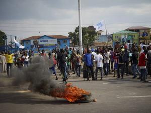 Het conflict in de Democratische Republiek Congo was in 2018 in de media de meest genegeerde crisis. Foto: protesten op 21 januari in de Congolese hoofdstad Kinshasa, na de presidentsverkiezingen. beeld EPA, Hugh Kinsella Cunningham