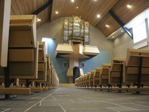 „Kerken van reformatorische signatuur moeten meer inspanningen doen om elkaar op rechte gronden te vinden.” Foto: Interieur van de Gereformeerde Gemeente in Borssele. beeld RD