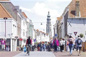Middelburg is overlast door asielzoekers beu. Sinds 2015 vervijfvoudigde de politie-inzet bij incidenten met asielzoekers in de stad. beeld Jan Dirk van Scheyen