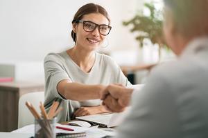 Er zijn veel kenmerken die geen rol mogen spelen bij het beoordelen van sollicitanten. beeld iStock