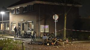 In Enschede kwam een man om het leven, vermoedelijk na een vuurwerkexplosie. beeld ANP
