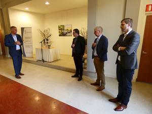 Debatleider Marchinus Uitbeijerse, Anton ten Klooster, Klaas van der Zwaag en Matthijs van Ittersum (v.l.n.r.). beeld RD