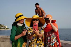 Toeristen in het Zuid-Franse Nice. beeld AFP