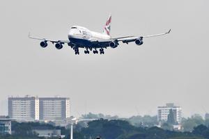 Vliegtuig landt op Heathrow. beeld AFP
