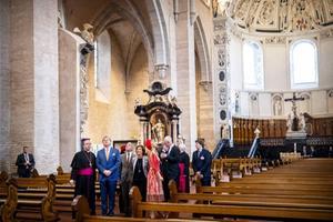 Het koninklijk paar bezocht donderdag de Dom en de naastgelegen Onze-Lieve-Vrouwekerk in Trier.  beeld ANP, Patrick van Katwijk