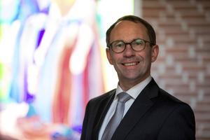 De oud-SGP-wethouder van Staphorst, Sytse de Jong.  beeld Jaco Hoeve