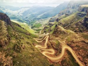 Elk langdurig lijden kan op een punt brengen waar het duister transformeert in licht, en de afgrond blijkt te dragen. beeld iStock