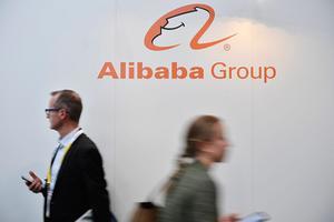Alibaba lonkt naar Europese bedrijven. Foto: in mei presenteerde de Chinese webwinkelreus zich op de innovatiebeurs VivaTech in Parijs. beeld EPA, Julien de Rosa
