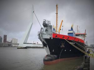 Bagger- en aannemingsmaatschappij Van der Kamp uit Zwolle zet binnenkort de Ecodelta in voor baggerwerkzaamheden in de haven van Rotterdam.  beeld Gerard ten Voorde