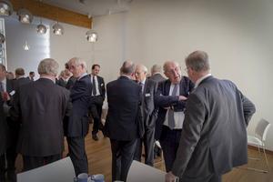 In Doorn vond donderdag en vrijdag de jaarlijkse predikantencontio van de Gereformeerde Bond plaats. Tussen de verschillende onderdelen van het programma was er tijd voor ontmoeting en gesprek. beeld RD, Henk Visscher