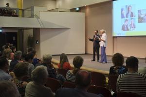 Prof. Ganzevoort (l.) en prof. Jansen, maandag in Amsterdam. beeld RD