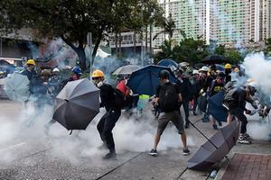 De aanleiding voor de grootschalige protesten in Hongkong was geplande wetgeving die het uitleveren van verdachten aan China mogelijk zou maken. beeld EPA