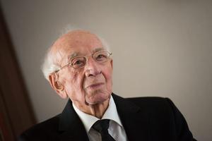 Ds. P. Blok is dinsdag in Kootwijkerbroek begraven. beeld Wim van Vossen