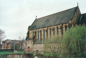 In veel Schotse kerken worden op zondag geen kerkdiensten meer gehouden. Foto: Govan Old Parish Church in Glasgow. beeld RD