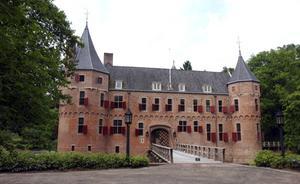 Kasteel Het Oude Loo ligt op een steenworp afstand van Paleis Het Loo. beeld Benelux Press, Lex van Lieshout