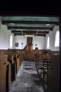 Kerkje in Nijhuizum.  beeld uitgeverij Noordboek, Bornmeer
