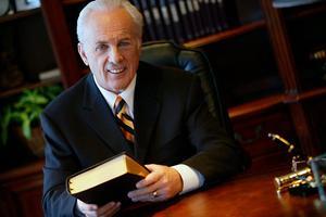 John MacArthur. beeld patheos.com