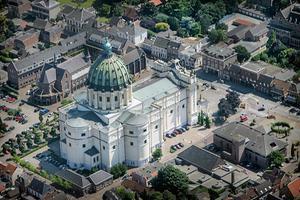 De rooms-katholieke basiliek in Oudenbosch. beeld RD, Henk Visscher