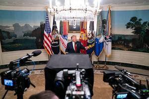 De Amerikaanse president Trump maakte zondag bekend dat Amerikaanse elitetroepen IS-leider Baghdadi hebben uitgeschakeld. beeld EPA, Jim Lo Scalzo