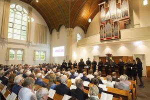De viering van het 125-jarig jubileum van de Theologische Universiteit Apeldoorn in de Barnabaskerk.  beeld RD, Anton Dommerholt