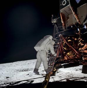 Buzz Aldrin zette 50 jaar geleden als tweede mens voet op de maan. beeld NASA