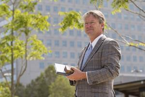 Prof. dr. Paul van Geest: „Als geen ander laat Augustinus ons nadenken over onze eigen drijfveren.”Prof. dr. Paul van Geest: „Als geen ander laat Augustinus ons nadenken over onze eigen drijfveren.” beeld RD, Anton Dommerholt