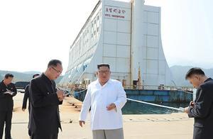 Kim Jong-un in het resort Mount Kumgang. beeld AFP