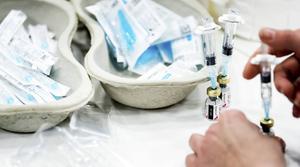 De huidige tijd vraagt om (hernieuwde) doordenking van vaccinatie. beeld ANP, Koen van Weel